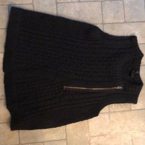 GREAT UC NEW DIRECTIONS Black sweater vest